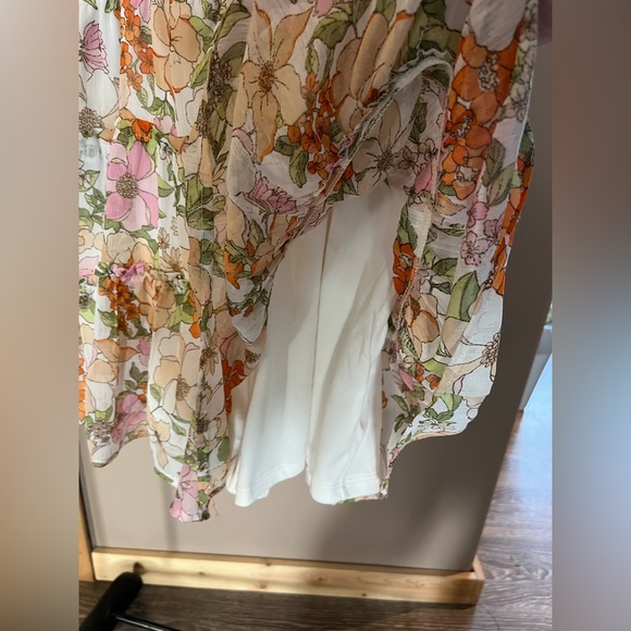 Blu Pepper Floral Romper - Picture 3 of 4